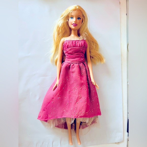 Fashion fever barbie doll 2007 - Picture 2 of 13